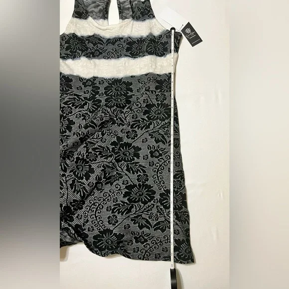 NWT - Jessica Simpson Floral Sundress - Black and Cream - Size Small - Picture 10 of 13